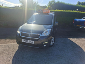 2016 Peugeot Partner Tepee 1.6 Bluehdi Allure Euro 6 (s/s) 5dr in Grey — image 5
