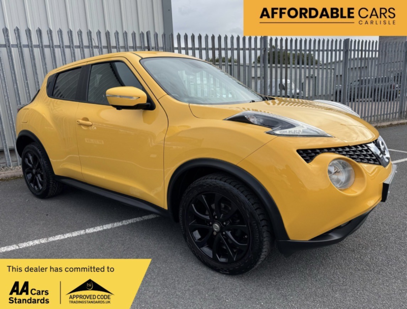 2014 Nissan Juke Tekna 1.2 Dig-T in Yellow — image 1