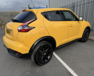2014 Nissan Juke Tekna 1.2 Dig-T in Yellow — image 5