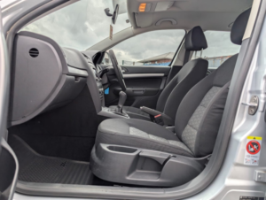 2012 Skoda Octavia 1.6 Tdi Se in Silver — image 3