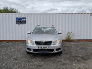 2012 Skoda Octavia 1.6 Tdi Se in Silver — image 4