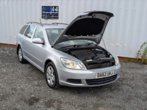 2012 Skoda Octavia 1.6 Tdi Se in Silver — image 5