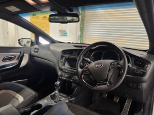 2015 Kia Proceed 1.6 Gdi Ecodynamics Se in Silver — image 2