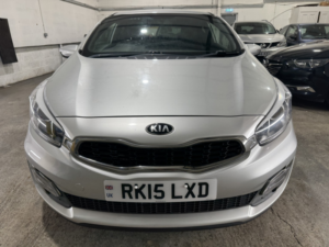 2015 Kia Proceed 1.6 Gdi Ecodynamics Se in Silver — image 3