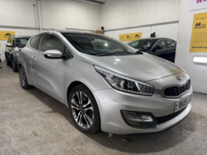 2015 Kia Proceed 1.6 Gdi Ecodynamics Se in Silver — image 6