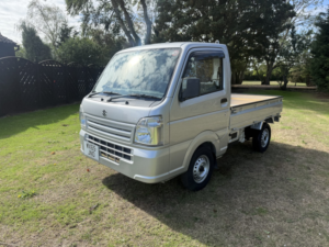 2026 Suzuki Carry Auto Van 2015 in Silver — image 3