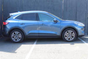 2020 Ford Kuga 2.0 Ecoblue Mhev Titanium in Blue — image 4