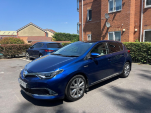 2017 Toyota Auris 1.8 Vvt-H Excel CVT Euro 6 (s/s) 5dr (safety Sense) in Blue — image 3