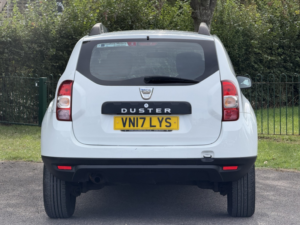 2017 Dacia Duster 1.6 Ambiance Sce 115 4x2 in White — image 5