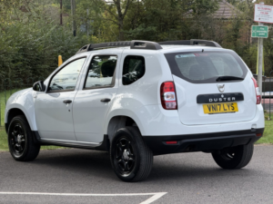 2017 Dacia Duster 1.6 Ambiance Sce 115 4x2 in White — image 6