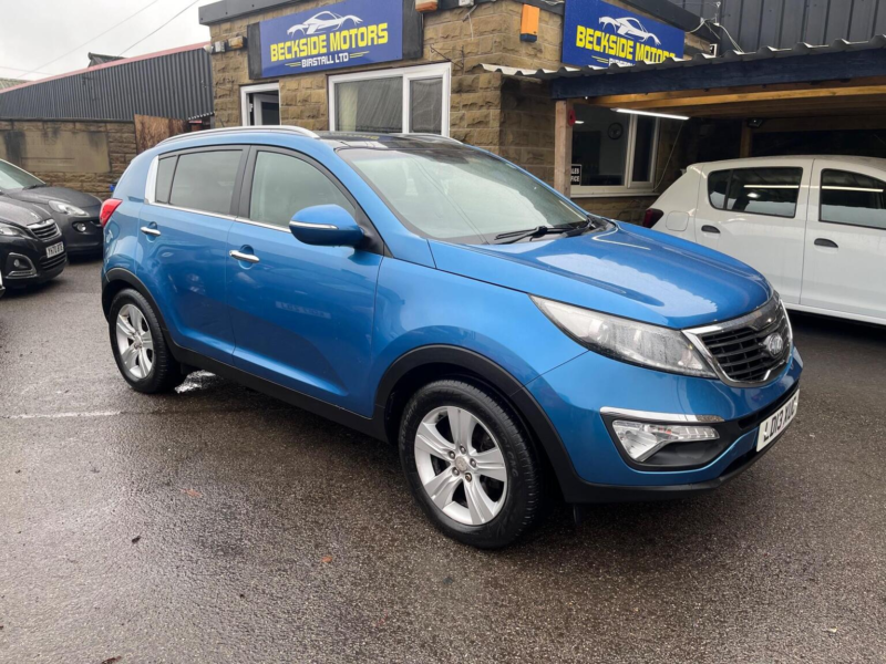 2013 Kia Sportage 2.0 Crdi Kx-2 AWD Euro 5 5dr in Blue — image 1