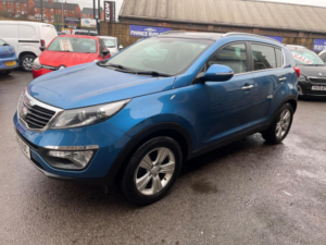 2013 Kia Sportage 2.0 Crdi Kx-2 AWD Euro 5 5dr in Blue — image 4