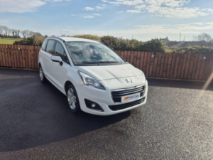2016 Peugeot 5008 1.6 Bluehdi Active in White — image 2