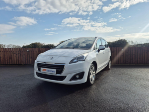 2016 Peugeot 5008 1.6 Bluehdi Active in White — image 5