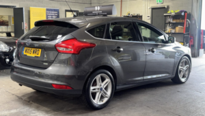 2015 Ford Focus 1.0 T Ecoboost Titanium Grey 5dr Satnav+cruise+lowtax in Grey — image 6