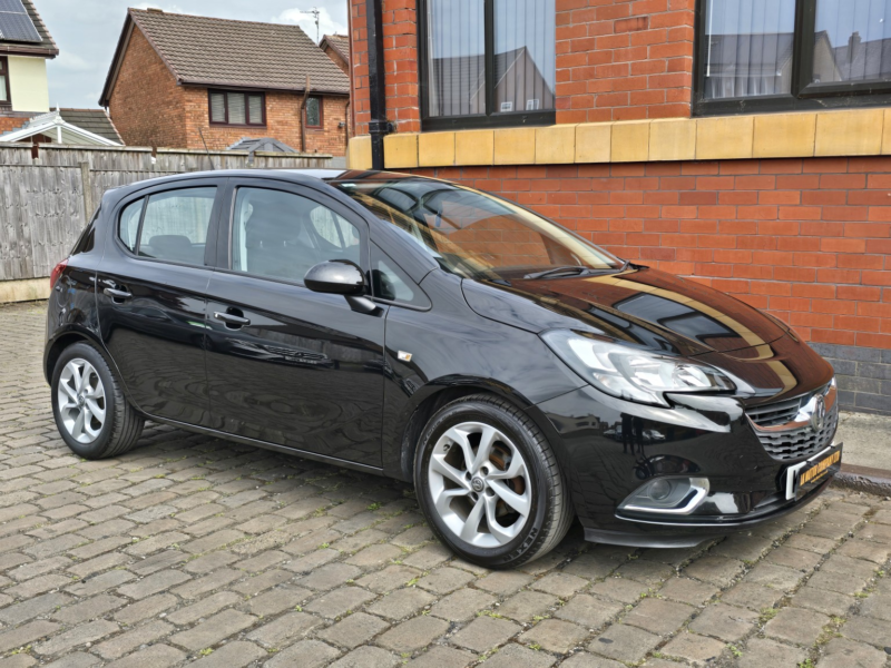 2018 Vauxhall Corsa 1.4i Ecotec Sri Nav Euro 6 5dr in Black — image 1