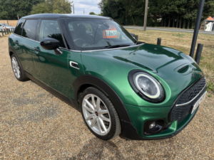 2022 MINI Clubman 2.0 Clubman Cooper S Sport in Green — image 2