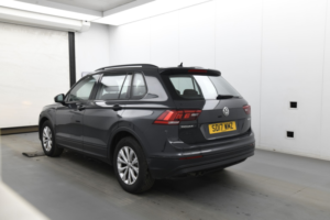2017 Volkswagen Tiguan 2.0 Tdi Bluemotion Tech S in Grey — image 4