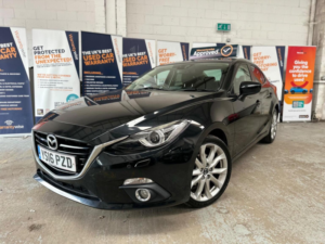 2016 Mazda Mazda3 2.0 Skyactiv-G Sport Nav Fastback Euro 5 (s/s) 4dr in Black — image 2