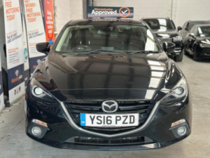 2016 Mazda Mazda3 2.0 Skyactiv-G Sport Nav Fastback Euro 5 (s/s) 4dr in Black — image 3