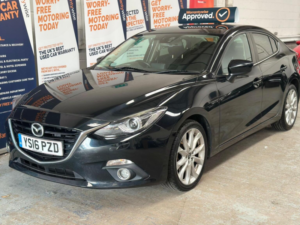 2016 Mazda Mazda3 2.0 Skyactiv-G Sport Nav Fastback Euro 5 (s/s) 4dr in Black — image 5