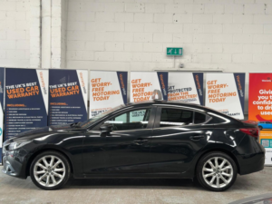2016 Mazda Mazda3 2.0 Skyactiv-G Sport Nav Fastback Euro 5 (s/s) 4dr in Black — image 6