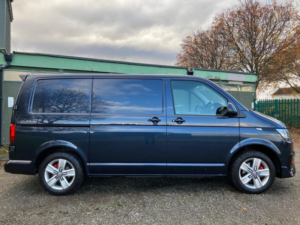 2021 Volkswagen Transporter 2.0 Tdi T30 Startline Fwd Swb Euro 6 (s/s) 5dr in Blue — image 6
