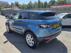 2013 Land Rover Range Rover Evoque 2.2 Ed4 Pure SUV 5dr Diesel Manual Fwd Euro 5 (s/s) (150 Ps) in Blue — image 4