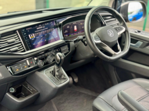 2022 Volkswagen Caravelle 2.0 Bitdi Executive MPV 5dr Diesel DSG 4motion Euro 6 (s/s) (204 Ps) in Grey — image 3