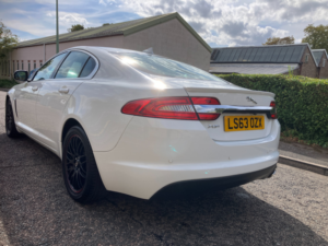 2013 Jaguar Xf 2.2d Luxury Saloon 4dr Diesel Auto Euro 5 (s/s) (163 Ps) in White — image 5