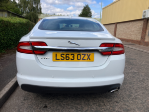 2013 Jaguar Xf 2.2d Luxury Saloon 4dr Diesel Auto Euro 5 (s/s) (163 Ps) in White — image 6
