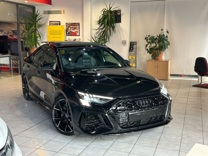 2022 Audi Rs3 2.5 Tfsi Vorsprung in Black — image 1