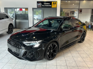 2022 Audi Rs3 2.5 Tfsi Vorsprung in Black — image 5