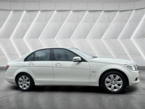 2010 Mercedes-Benz C Class 1.8 C180 Blueefficiency Executive Se Auto Euro 5 4dr in White — image 4