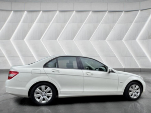 2010 Mercedes-Benz C Class 1.8 C180 Blueefficiency Executive Se Auto Euro 5 4dr in White — image 6