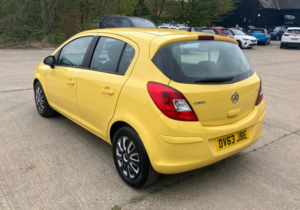 2013 Vauxhall Corsa 1.2 I Ecoflex 16v Exclusiv in Yellow — image 4