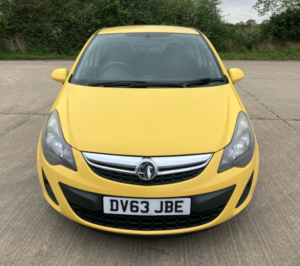2013 Vauxhall Corsa 1.2 I Ecoflex 16v Exclusiv in Yellow — image 5