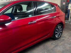 2017 Fiat Tipo 1.6 Multijetii Lounge Euro 6 (s/s) 5dr in Red — image 4