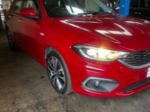 2017 Fiat Tipo 1.6 Multijetii Lounge Euro 6 (s/s) 5dr in Red — image 5