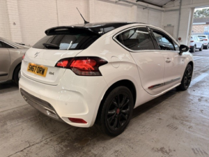 2017 Ds Automobiles Ds 4 1.6 Bluehdi Performance Line in White — image 4