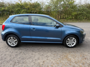 2015 Volkswagen Polo Se Tdi in Blue — image 6