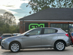 2019 Alfa Romeo Giulietta 1.4 Tb Giulietta Euro 6 (s/s) 5dr in Grey — image 6