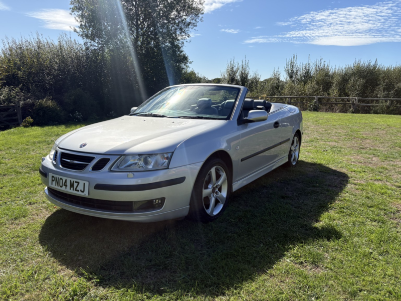 2004 Saab 9-3 1.8 I Vector in Silver — image 1