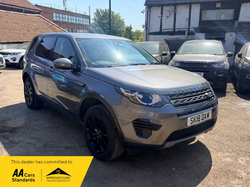2018 Land Rover Discovery Sport Td4 Se in Grey — image 1