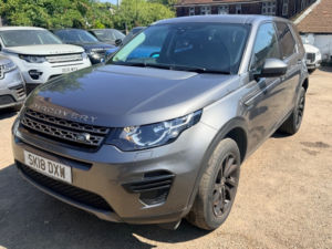 2018 Land Rover Discovery Sport Td4 Se in Grey — image 2