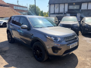 2018 Land Rover Discovery Sport Td4 Se in Grey — image 5