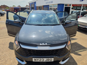 2023 Kia Sportage 1.6 T-Gdi 2 SUV 5dr Petrol Manual Euro 6 (s/s) (148 Bhp) in Grey — image 2