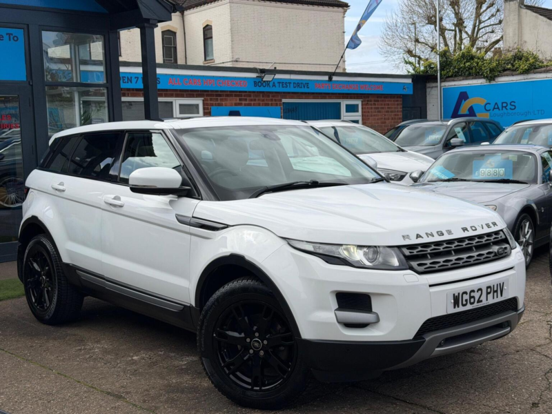 2013 Land Rover Range Rover Evoque 2.2 Ed4 Pure Fwd Euro 5 (s/s) 5dr in White — image 1
