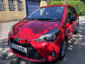 2017 Toyota Yaris 1.0 Vvt-I Active Hatchback 5dr Petrol Manual Euro 6 (69 Ps) in Red — image 2