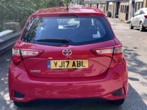 2017 Toyota Yaris 1.0 Vvt-I Active Hatchback 5dr Petrol Manual Euro 6 (69 Ps) in Red — image 4